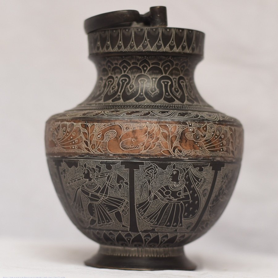 Antiquities from Khajuraho | Gangajali with copper band